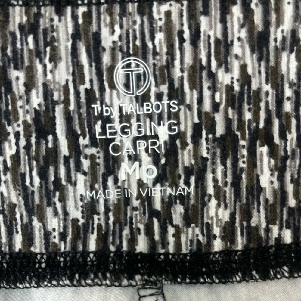 T By Talbots Black White Women's Cropped Capri Leggings side pockets Medium - Picture 8 of 10